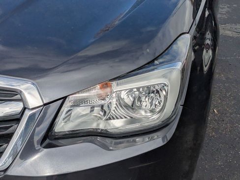 Used 2018 Subaru Forester 2.5i Premium image 12