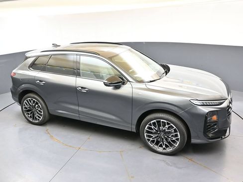 New 2026 Audi Q3 quattro 2.0T AWD/4WD image 42
