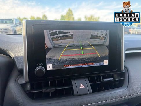 Used 2024 Toyota RAV4 XLE FWD image 33