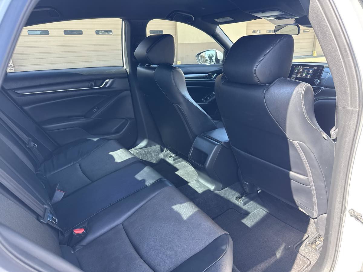 Used 2018 Honda Accord Sport image 21