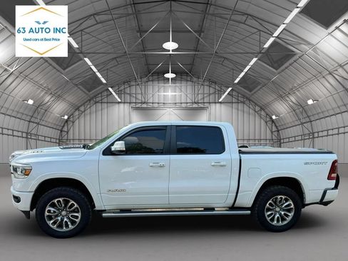 Used 2021 RAM 1500 Laramie w/ Sport Appearance Package AWD/4WD image 2