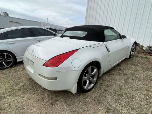 Used 2007 Nissan 350Z Touring image 5