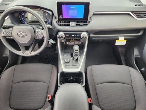 New 2025 Toyota RAV4 LE image 18