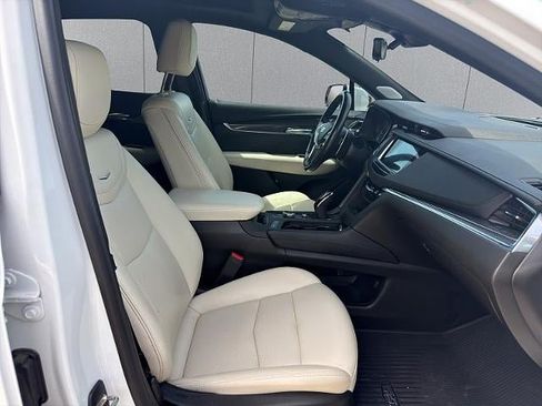 Used 2023 Cadillac XT5 Sportv w/ Technology Package AWD/4WD image 64