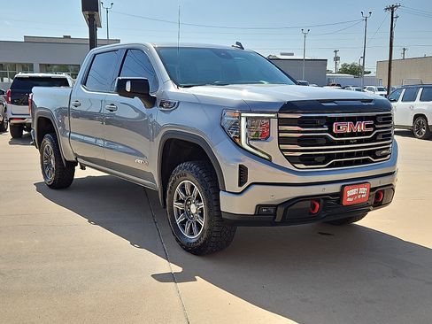 Used 2025 GMC Sierra 1500 AT4 AWD/4WD image 4