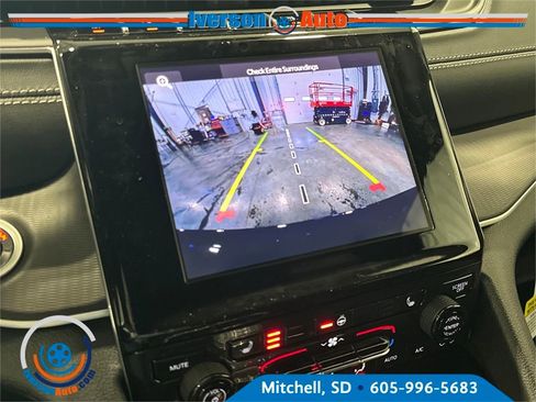 New 2026 Jeep Grand Cherokee Laredo X image 21