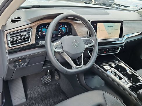 Certified 2026 Volkswagen Atlas SEL AWD/4WD image 30