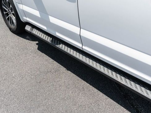 Used 2019 Ford F150 XLT w/ Equipment Group 302A Luxury RWD image 9