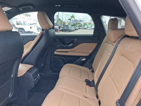 Used 2023 Lincoln Corsair Reserve FWD image 6