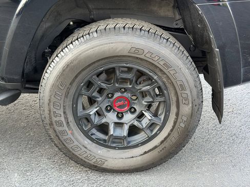 Used 2024 Toyota 4Runner TRD Off-Road Premium AWD/4WD image 33