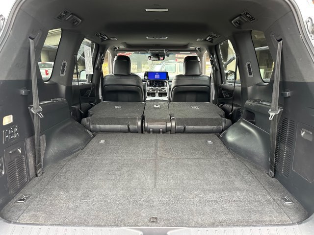 Used 2022 Lexus LX 600 4WD w/ Luxury Package image 55