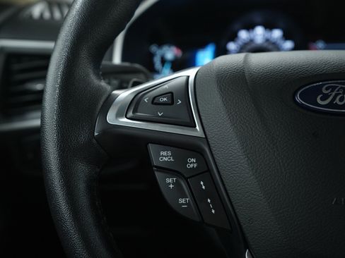 Used 2018 Ford Edge SEL w/ Equipment Group 201A image 26