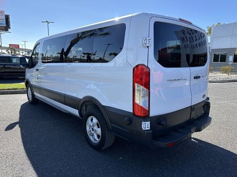 Used 2018 Ford Transit 350 XLT image 4