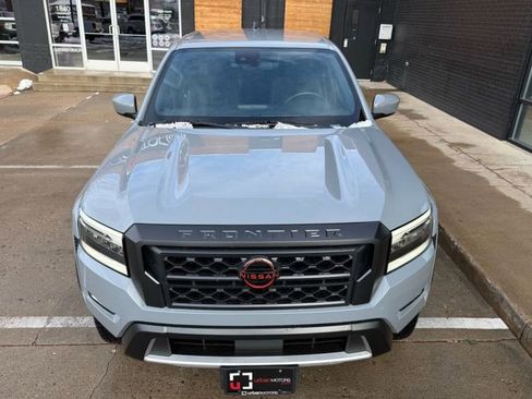 Used 2024 Nissan Frontier PRO-4X w/ Off-Road Protection Package image 8