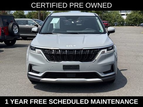Used 2024 Kia Carnival EX FWD image 6