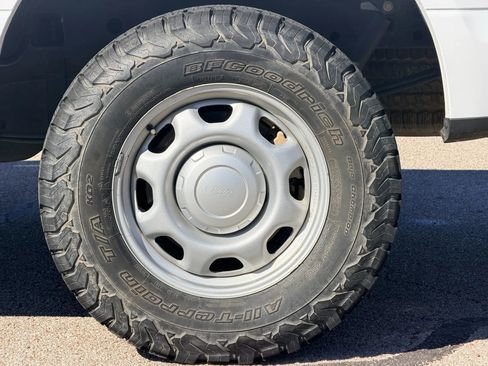 Used 2017 Ford F150 XL w/ Equipment Group 101A Mid image 2