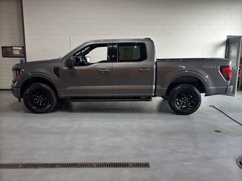 Used 2024 Ford F150 XLT w/ XLT Black Appearance Package AWD/4WD image 2