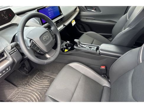 New 2026 Toyota Prius XLE image 10