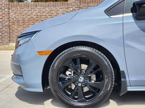 Certified 2023 Honda Odyssey Sport image 10