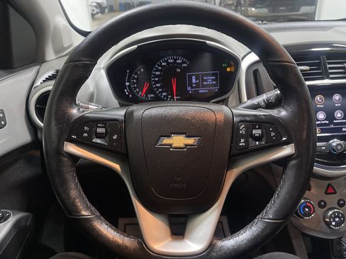 Used 2020 Chevrolet Sonic Premier image 30