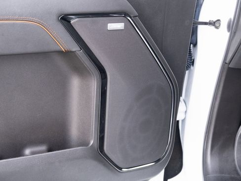 Used 2023 GMC Sierra 1500 AT4 w/ Technology Package image 15