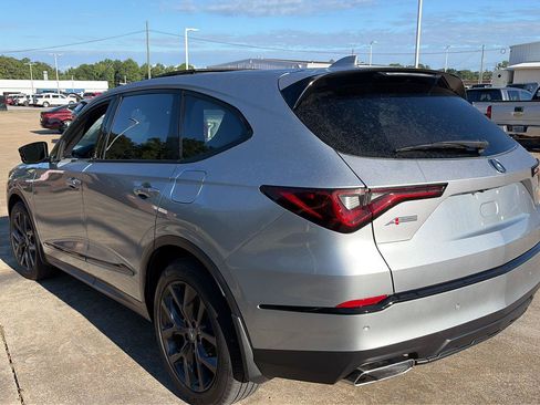 Used 2023 Acura MDX A-Spec AWD/4WD image 2