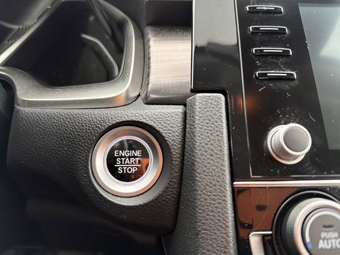 Used 2020 Honda Civic EX image 14