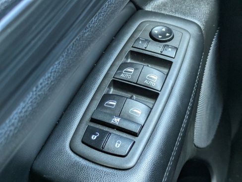 Used 2021 Jeep Grand Cherokee Laredo X RWD image 20