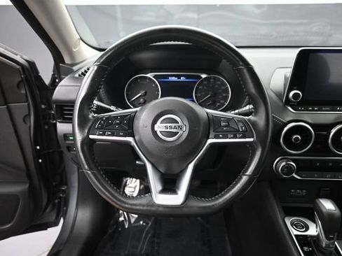 Used 2022 Nissan Sentra SV w/ Trunk Package FWD image 21