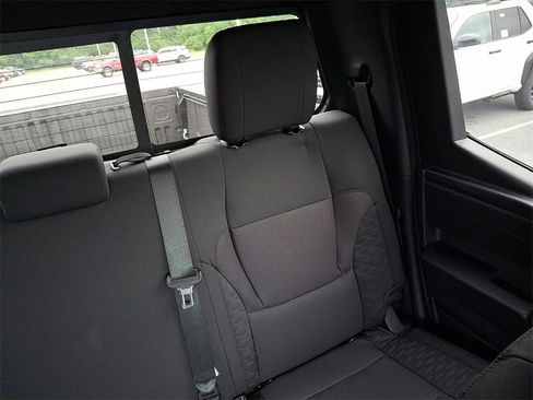 New 2025 Toyota Tundra SR image 14