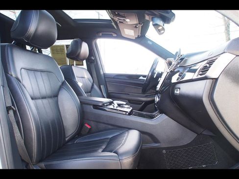 Used 2018 Mercedes-Benz GLS 450 4MATIC image 11