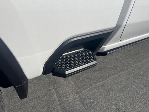 Used 2021 Chevrolet Silverado 2500 LTZ w/ LTZ Premium Package image 5