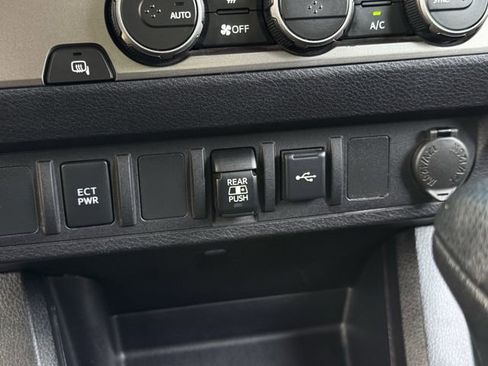 Used 2021 Toyota Tacoma SR5 RWD image 21