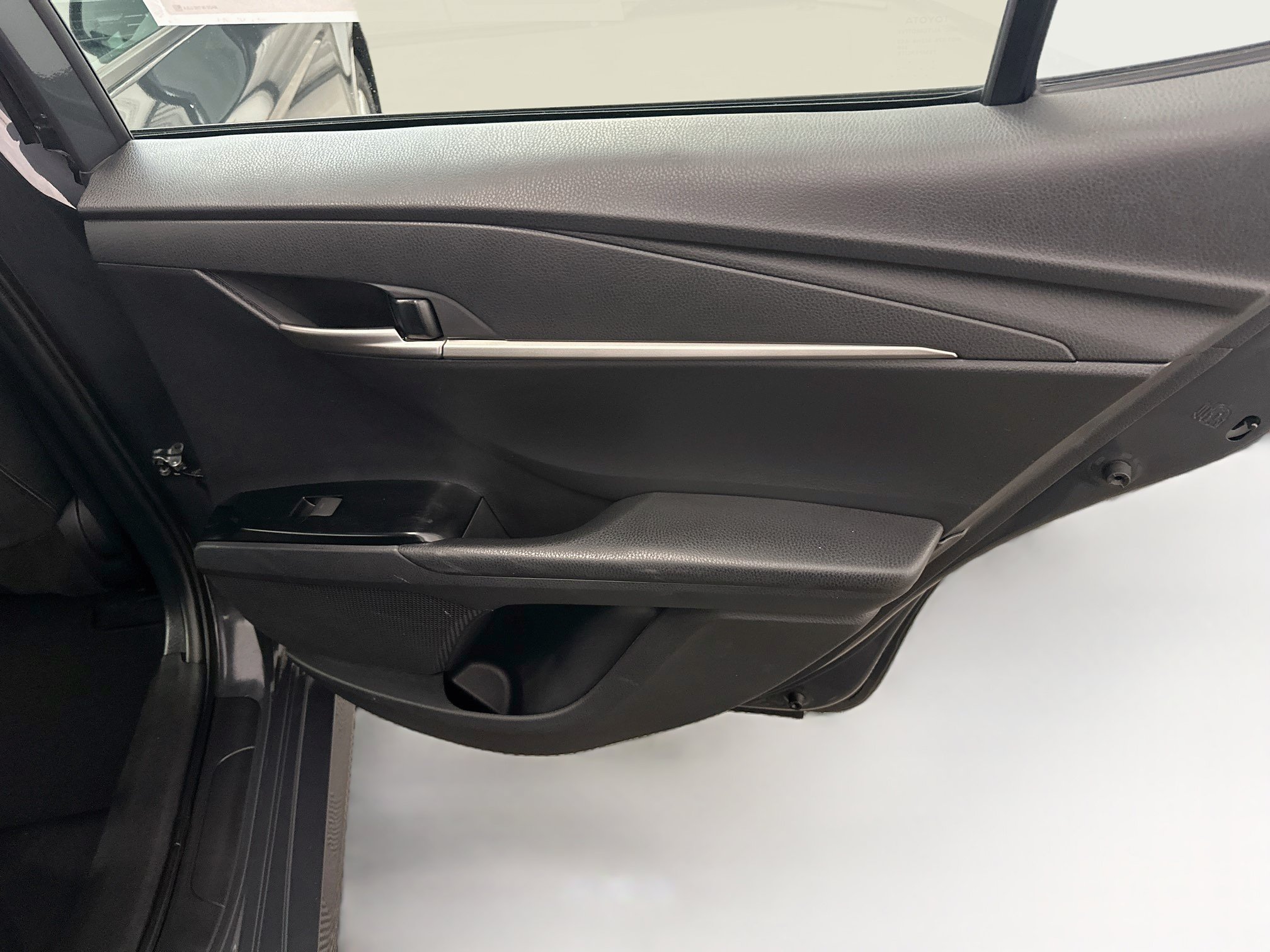 Used 2026 Toyota Camry LE FWD image 31