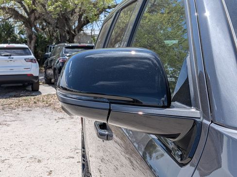 New 2026 Jeep Grand Wagoneer L Limited AWD/4WD image 11