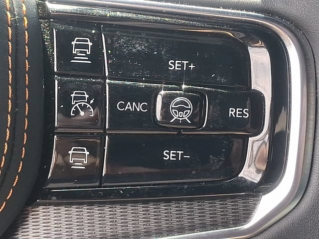 Used 2023 Jeep Grand Wagoneer Series III w/ Rear Seat Video Group 1 AWD/4WD image 22