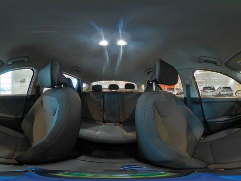 Used 2025 Kia K4 LXS image 41