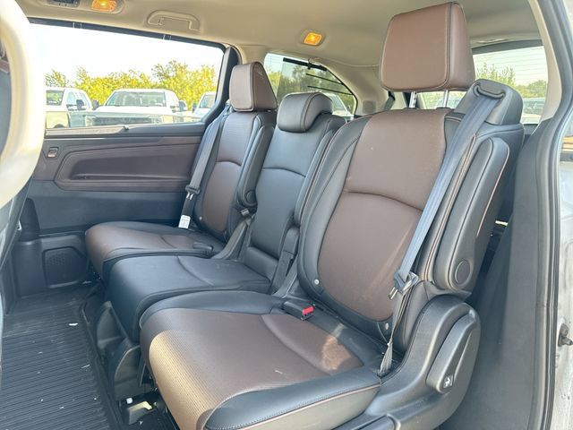 Used 2026 Honda Odyssey Elite image 23