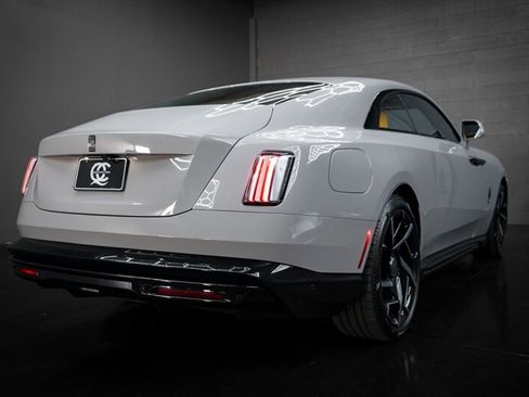 Used 2025 Rolls-Royce Spectre Black Badge w/ Spectre Enhancement Package image 35