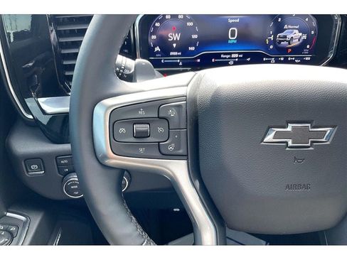 Used 2024 Chevrolet Silverado 1500 LT Trail Boss w/ LT Trail Boss Premium Package AWD/4WD image 20