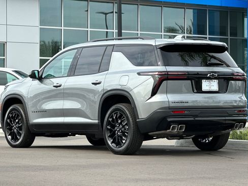 New 2026 Chevrolet Traverse LT w/ Midnight/Sport Edition image 6