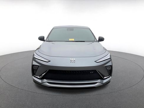 Used 2025 Buick Envista Sport Touring image 4