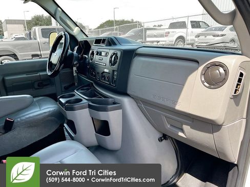 Used 2015 Ford E-350 and Econoline 350 Super Duty RWD image 20