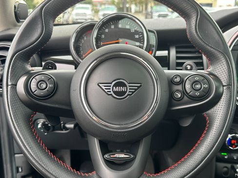 Used 2020 MINI Cooper S w/ Premium Package image 22