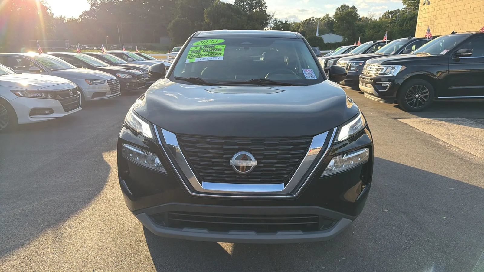 Used 2023 Nissan Rogue SV FWD image 8