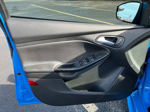Used 2016 Ford Focus RS AWD/4WD image 19