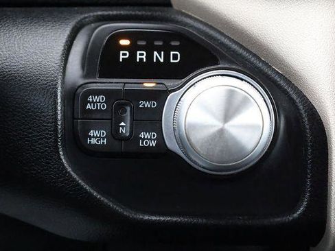 Used 2019 RAM 1500 Laramie AWD/4WD image 32