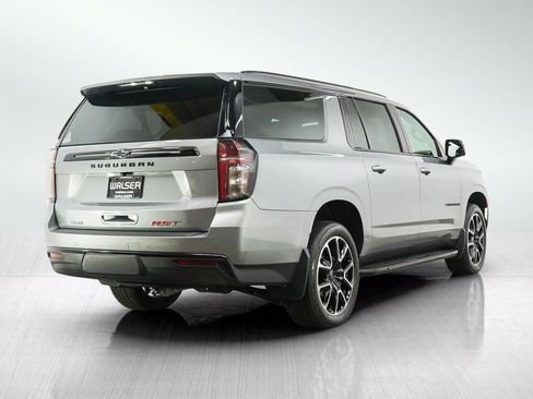 Used 2023 Chevrolet Suburban RST w/ Luxury Package AWD/4WD image 5