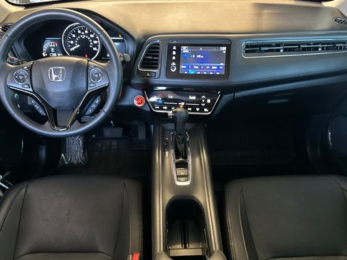 Used 2021 Honda HR-V Touring image 13