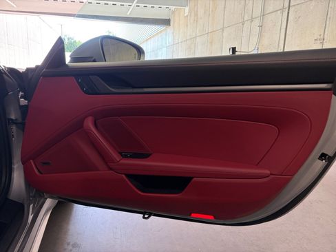 Certified 2025 Porsche 911 Carrera GTS RWD image 28